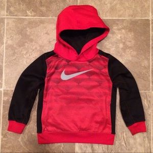 💥Nike hooded sweatshirt size 3T